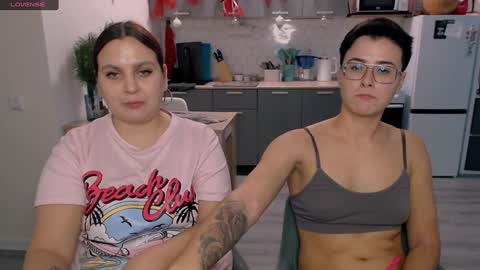 Eva and Sandra online show from December 2024 10:00:02 PM