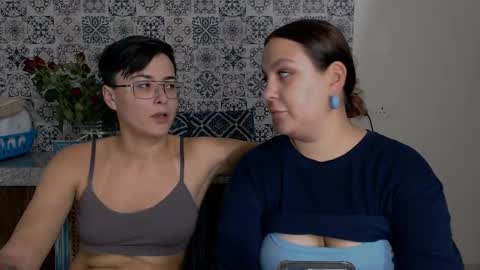 Eva and Sandra online show from March 2025 03:45:02 PM