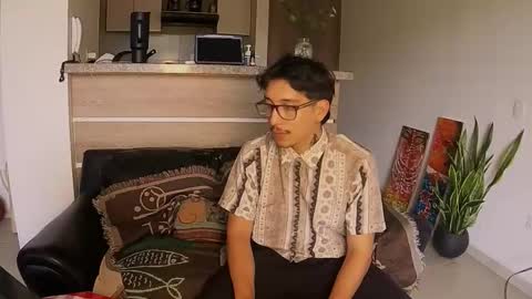 Snapshot of chloeandyan chatting on November 2025 07:38:01 PM Chloe Yan online show from November 2025 07:38:01 PM