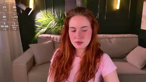 Snapshot of chloeaster chatting on June 2026 07:00:02 AM Chloe online show from June 2026 07:00:02 AM