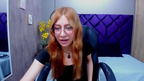 chloecampbell03 online show from September 2025 01:15:02 PM