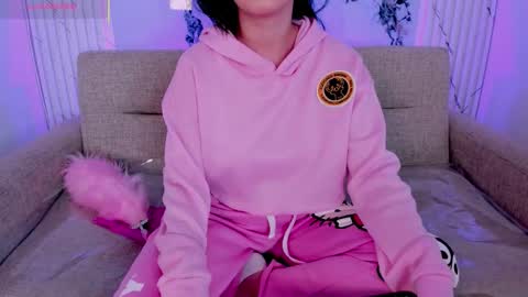 chloegils online show from October 2025 03:25:02 PM