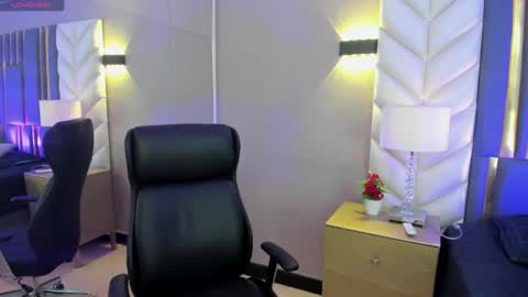  Chloe Harper  online show from April 2026 11:38:02 AM