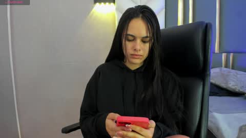 Snapshot of chloeharper_ chatting on April 2026 11:49:01 AM Chloe Harper online show from April 2026 11:49:01 AM