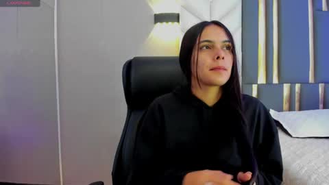 Snapshot of chloeharper_ chatting on May 2026 11:59:02 AM Chloe Harper online show from May 2026 11:59:02 AM