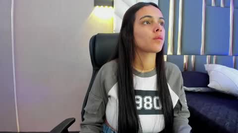 Snapshot of chloeharper_ chatting on May 2026 11:51:02 AM Chloe Harper online show from May 2026 11:51:02 AM