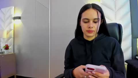 Snapshot of chloeharper_ chatting on June 2026 11:40:02 AM Chloe Harper online show from June 2026 11:40:02 AM