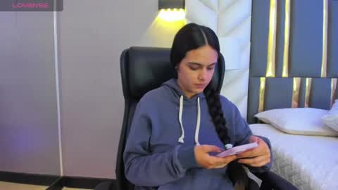 Snapshot of chloeharper_ chatting on July 2026 11:58:02 AM Chloe Harper online show from July 2026 11:58:02 AM