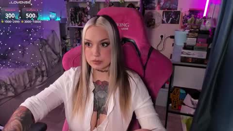 ChloeKohaku online show from December 2025 02:35:01 PM