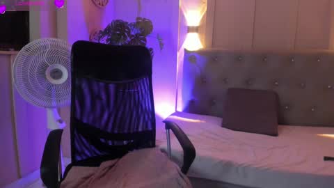 Chloe rosse online show from February 2025 04:21:02 AM