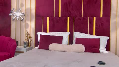 Chloe online show from February 2025 09:32:01 AM