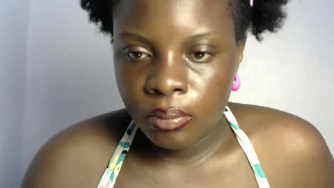 Hotchoco online show from May 2026 06:52:01 AM