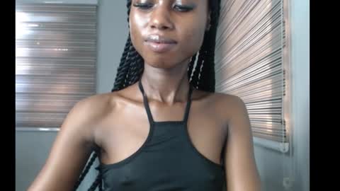 choco_petitqueen online show from November 2025 07:52:02 AM