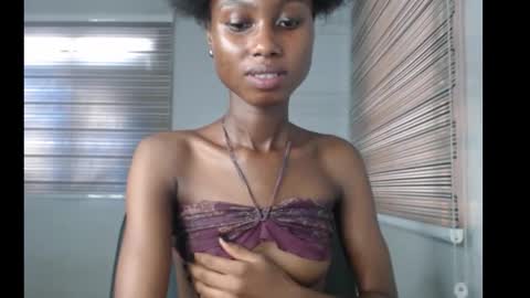 choco_petitqueen online show from December 2025 07:13:02 AM