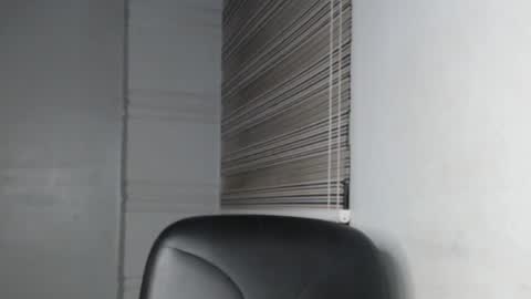 choco_petitqueen online show from December 2025 05:01:02 AM