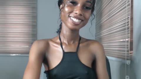 choco_petitqueen online show from December 2025 07:35:01 AM