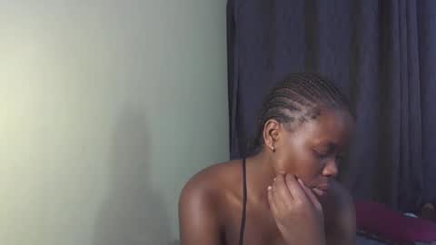 Snapshot of choco_velvet chatting on April 2026 08:15:01 AM Sly online show from April 2026 08:15:01 AM