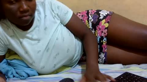 Snapshot of chocolate_baby2 chatting on June 2026 06:27:02 AM chocolate_baby2 online show from June 2026 06:27:02 AM