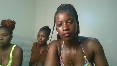 Iva online show from October 2025 09:06:01 PM