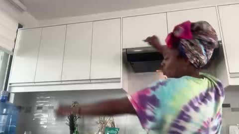 ChocolateCakeQueen online show from November 2025 02:59:02 PM