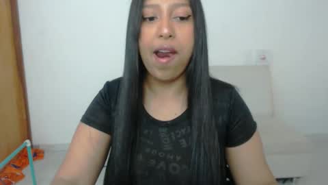 Snapshot of chocosexy05 chatting on April 2026 09:53:01 PM Monica online show from April 2026 09:53:01 PM