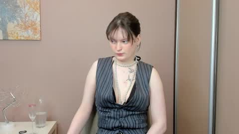 Snapshot of chongchessor chatting on April 2026 04:45:01 AM Cassandra online show from April 2026 04:45:01 AM