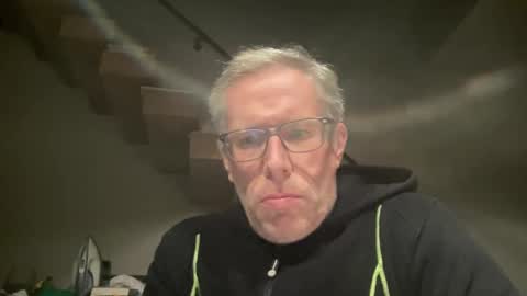 choupipat1 online show from March 2025 09:32:02 PM