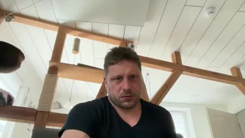 Chris online show from April 2026 08:09:02 AM