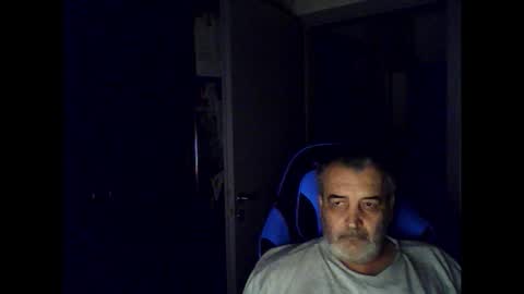 Snapshot of chris250268 chatting on October 2025 02:12:02 AM Chris online show from October 2025 02:12:02 AM