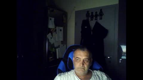 Chris online show from July 2026 03:32:01 AM