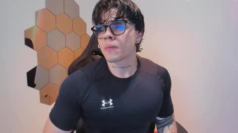 Chris Cooper Independent model online show from December 2025 02:32:02 AM