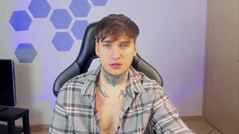 Chris Tyson online show from February 2025 01:13:01 AM