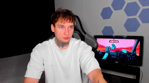 Chris Tyson online show from September 2025 01:18:02 AM