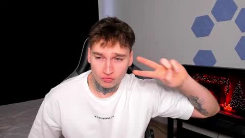 Chris Tyson online show from December 2025 07:47:01 AM