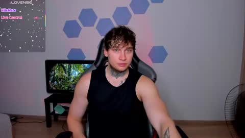 Snapshot of chris_tyson chatting on July 2026 06:44:02 AM Chris Tyson online show from July 2026 06:44:02 AM