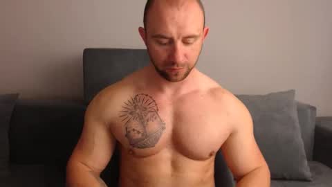 chrisbigbiceps online show from April 2026 06:16:02 AM