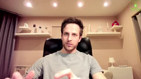 Snapshot of chriscarrey chatting on December 2024 01:45:01 AM Chris online show from December 2024 01:45:01 AM
