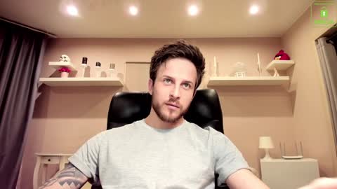 Snapshot of chriscarrey chatting on January 2025 12:49:02 AM Chris online show from January 2025 12:49:02 AM