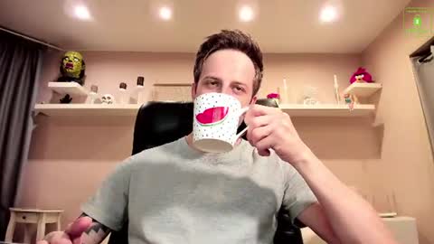 Snapshot of chriscarrey chatting on June 2026 11:53:02 PM Chris online show from June 2026 11:53:02 PM
