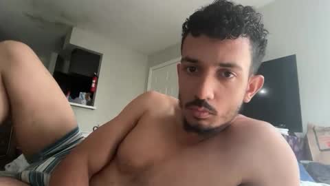 chrislover2125 online show from April 2026 03:25:01 PM