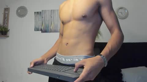 chriss_johnson online show from December 2025 11:48:01 AM