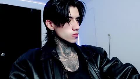 Snapshot of chriss_opp chatting on February 2025 04:47:01 PM CHRIS  INDEPENT MODEL online show from February 2025 04:47:01 PM