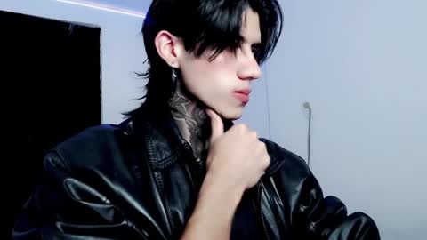 Snapshot of chriss_opp chatting on February 2025 08:25:01 PM CHRIS  INDEPENT MODEL online show from February 2025 08:25:01 PM