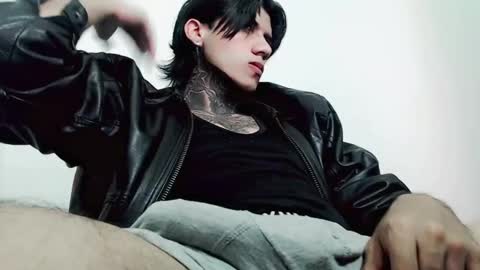 Snapshot of chriss_opp chatting on March 2025 01:42:02 AM CHRIS  INDEPENT MODEL online show from March 2025 01:42:02 AM