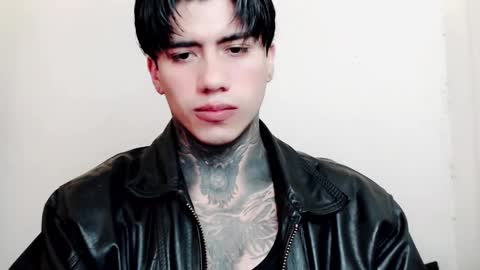 Snapshot of chriss_opp chatting on September 2025 01:33:02 PM CHRIS  INDEPENT MODEL online show from September 2025 01:33:02 PM