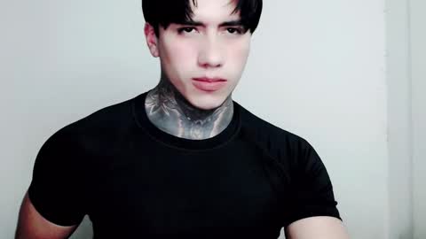 Snapshot of chriss_opp chatting on September 2025 04:19:01 PM CHRIS  INDEPENT MODEL online show from September 2025 04:19:01 PM