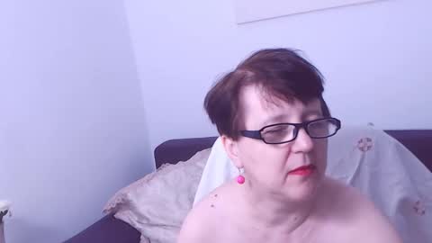 Christa online show from September 2025 02:33:02 AM