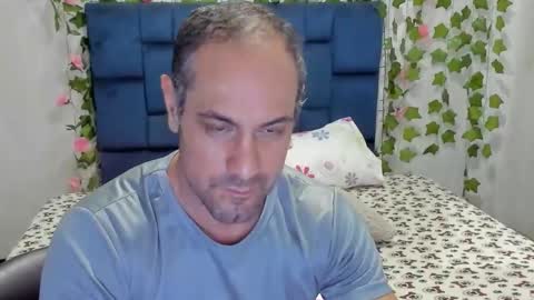 Snapshot of christianzecevic chatting on November 2025 12:42:02 AM christianzecevic online show from November 2025 12:42:02 AM