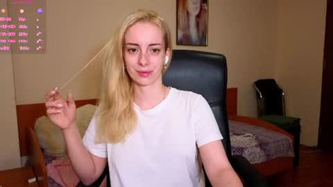 christihanson online show from July 2026 10:59:02 PM