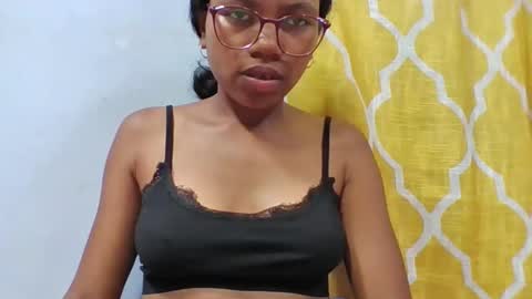 christinah262488 online show from March 2026 06:01:02 PM